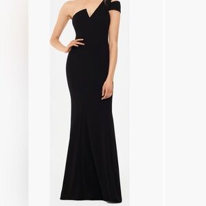 Betsey and Adam Elegant Black Off-Shoulder Evening Dress